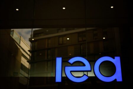 666d9644 d4d7 43ee b067 79ab8ef49312