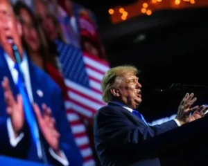 Trump Pledges $5,000 “Dividend” if Republicans Win Midterm Elections 4498
